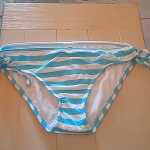 Mossimo bikini bottom. Size L, NWT